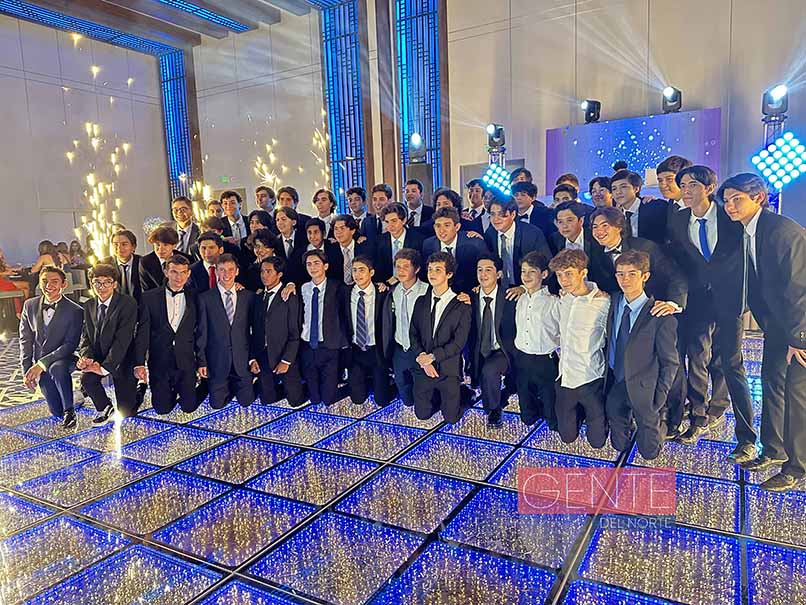 El pasado viernes se llevó a cabo la graduación de los alumnos de 9 del Liceo de Monterrey Blueridge.